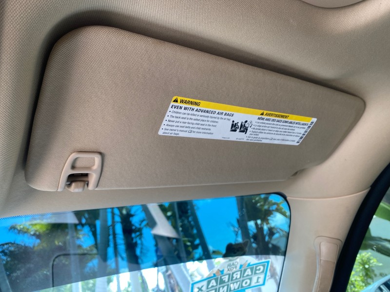 2013 Cadillac Escalade Luxury 1 OWNER LOW MILES 70,251 in ,