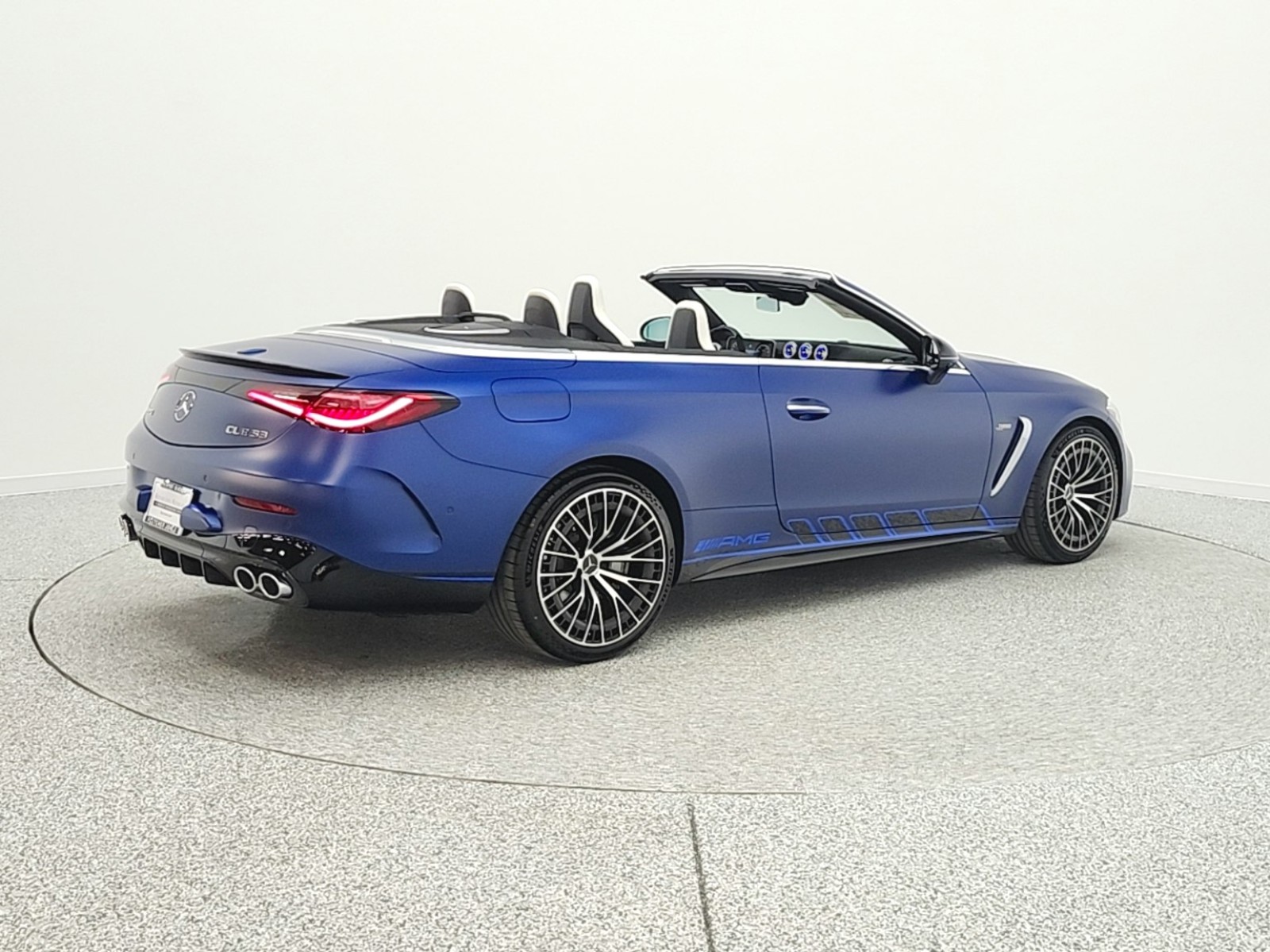 New 2026 MANUFAKTUR Starling Blue Magno Mercedes-Benz AMG® CLE 53 image 5