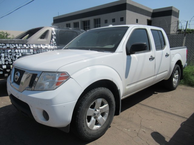 54902012 Nissan Frontier SV