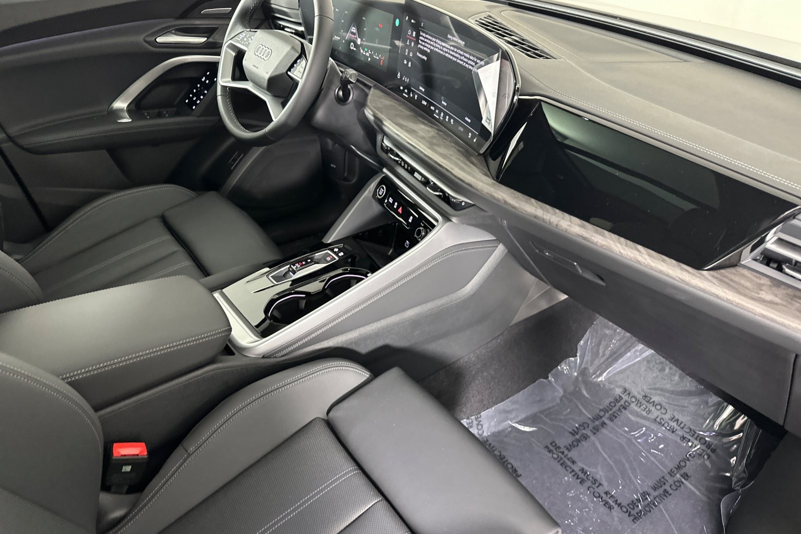 New 2025 Glacier White Metallic Audi Premium Plus 2.0 TFSI quattro image 15
