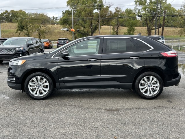 2022 Ford Edge Titanium 6