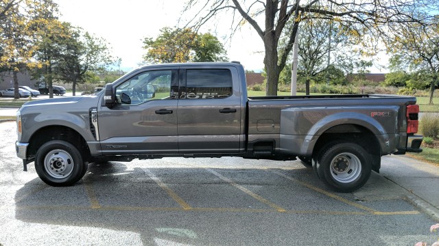 2023 Ford Super Duty F-350 DRW XLT 5