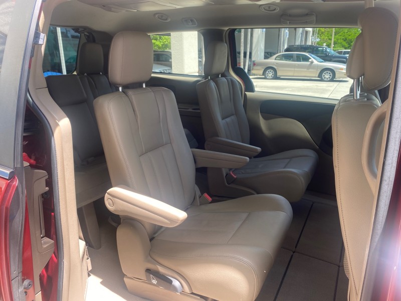 2012 Chrysler Town & Country 1 OWNER LOW MILES 58.411 in , 