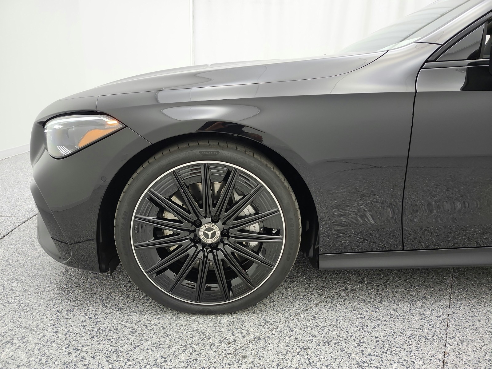 New 2026 Obsidian Black Metallic Mercedes-Benz CLE 450 4MATIC® Coupe image 13