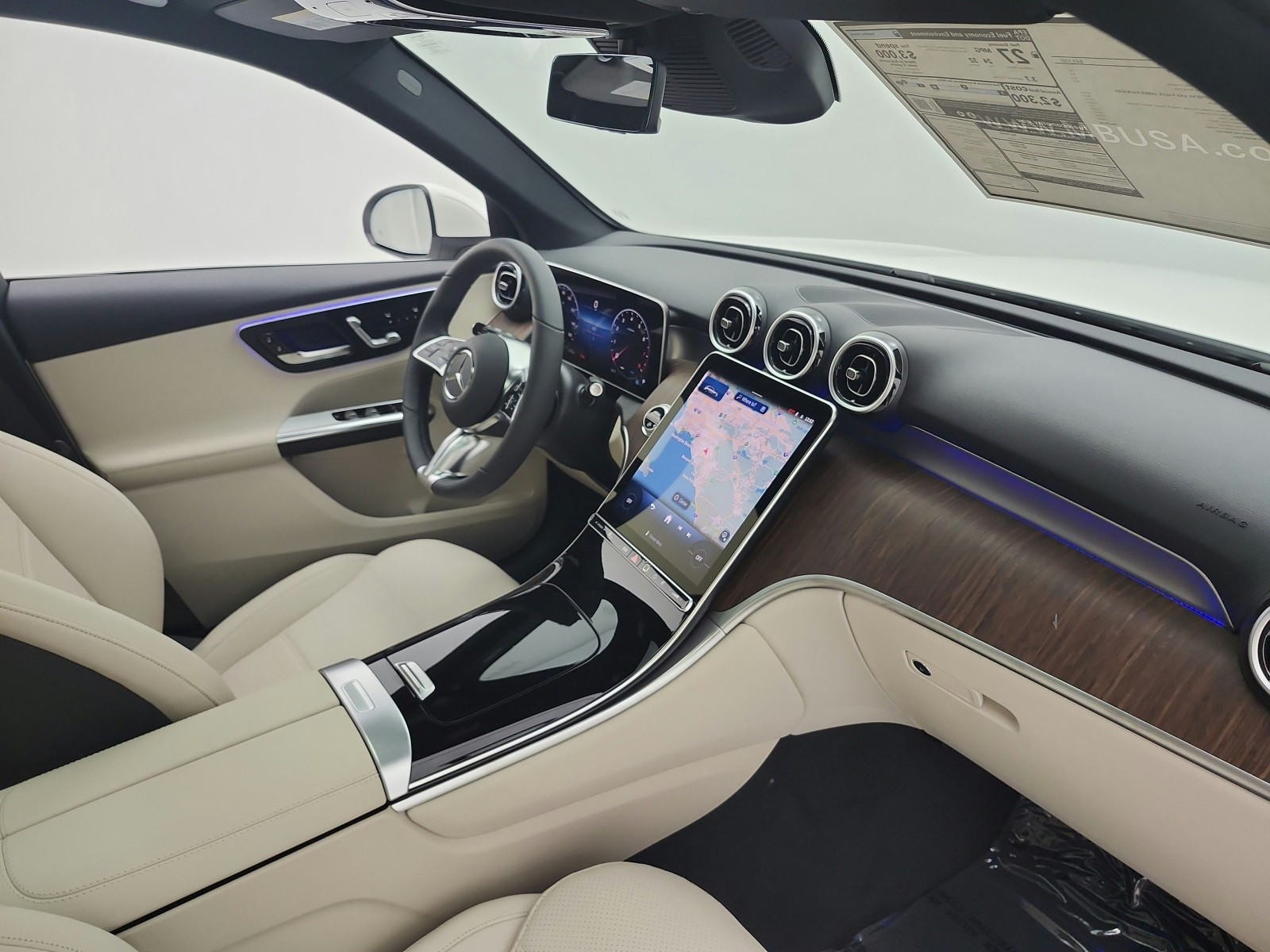 New 2026 Polar White Mercedes-Benz GLC 300 image 14