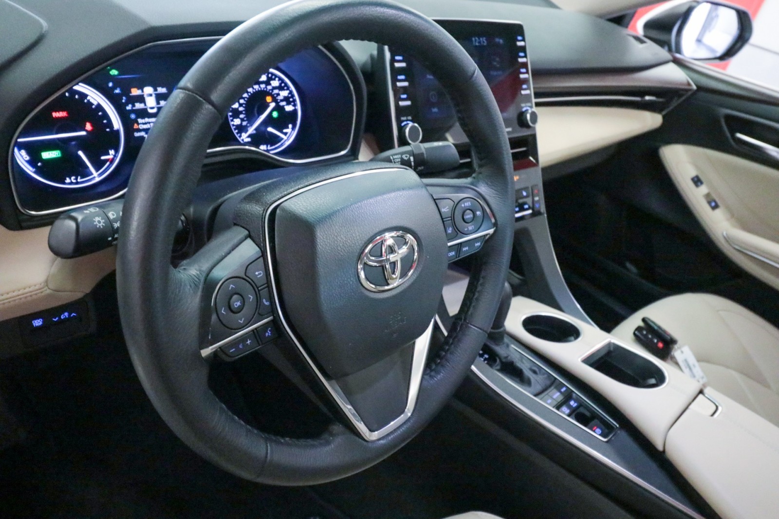 Used Car 2021 Toyota Avalon  Hybrid Xle For Sale Under $30,000 In Austin, Texas