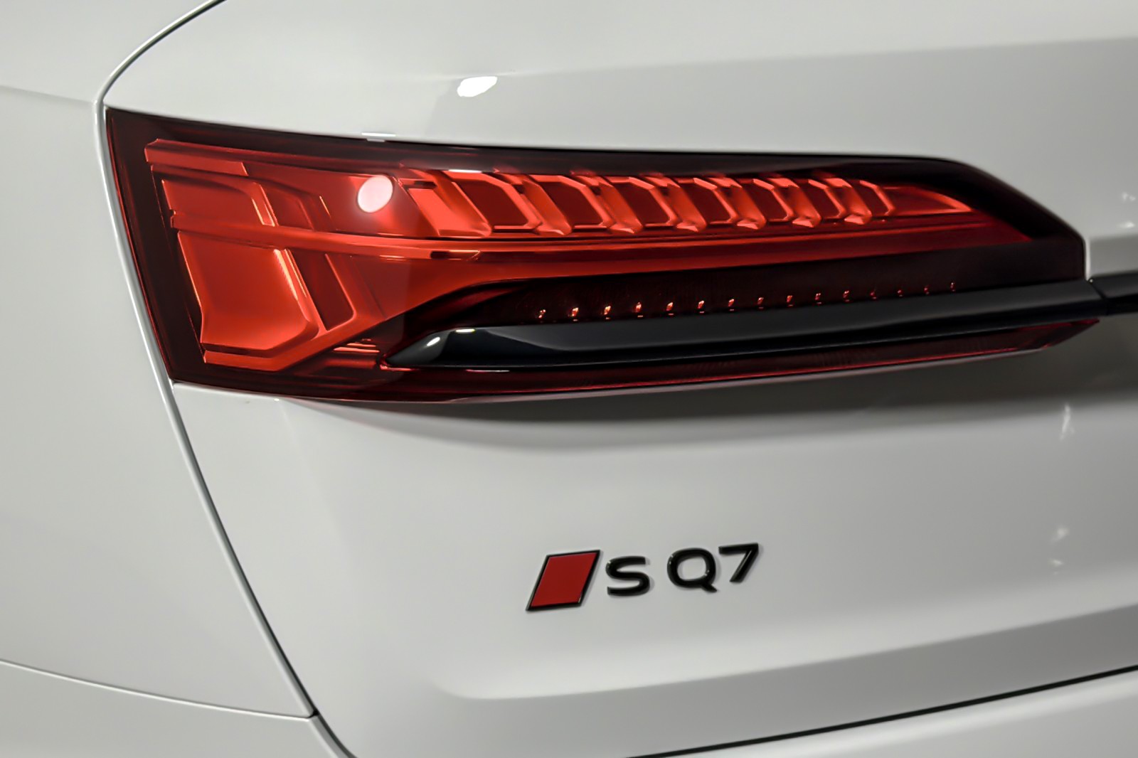 New 2026 Glacier White Metallic Audi Premium Plus quattro image 27