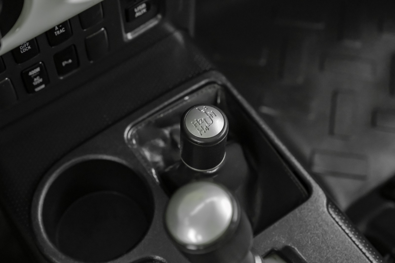 2013 Toyota FJ Cruiser 4WD AUTOMATIC REAR PARKING DISTANCE CONTROL CRUISE 19