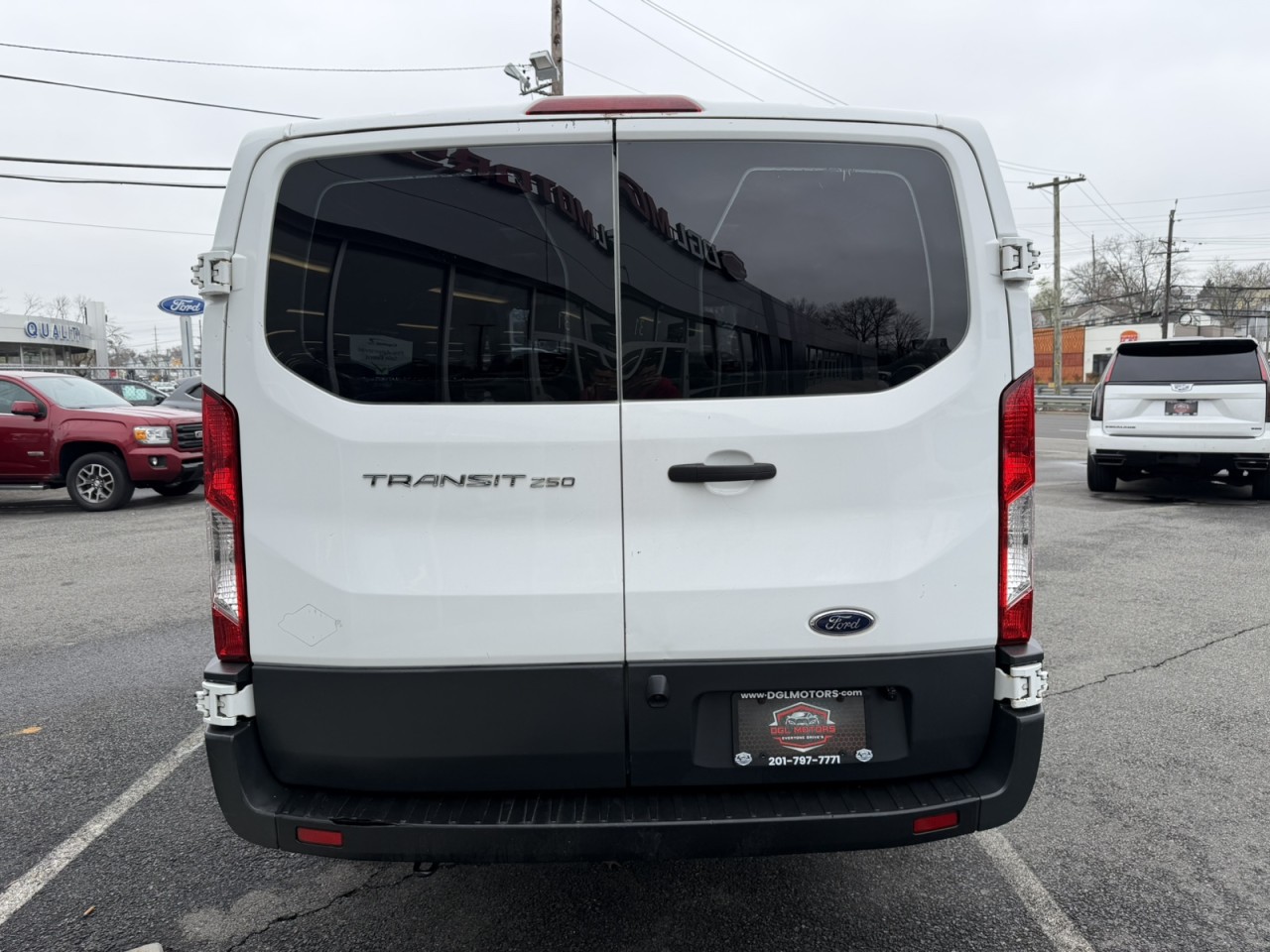 View vehicle photo 6