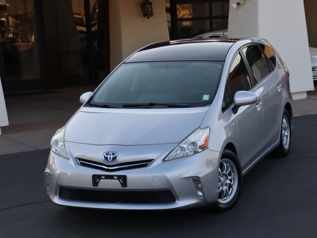 2014  Prius v Three in , 