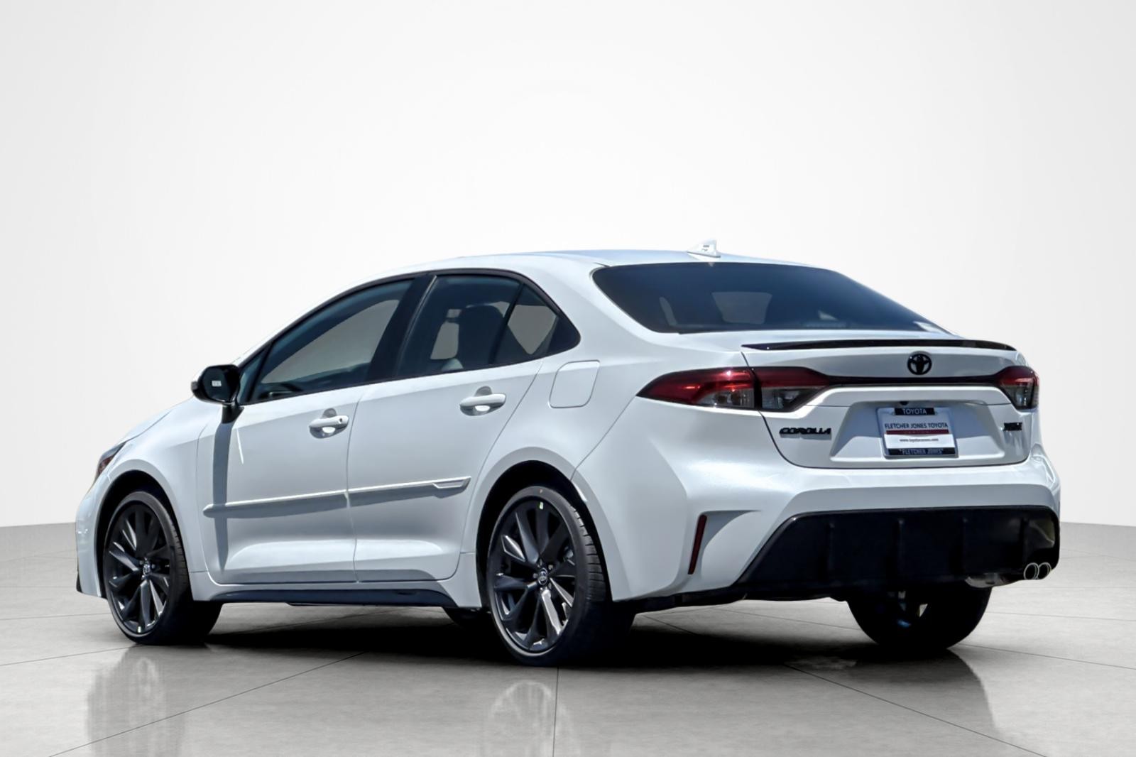 New 2026 WIND CHILL PEARL [EX Toyota XSE image 2