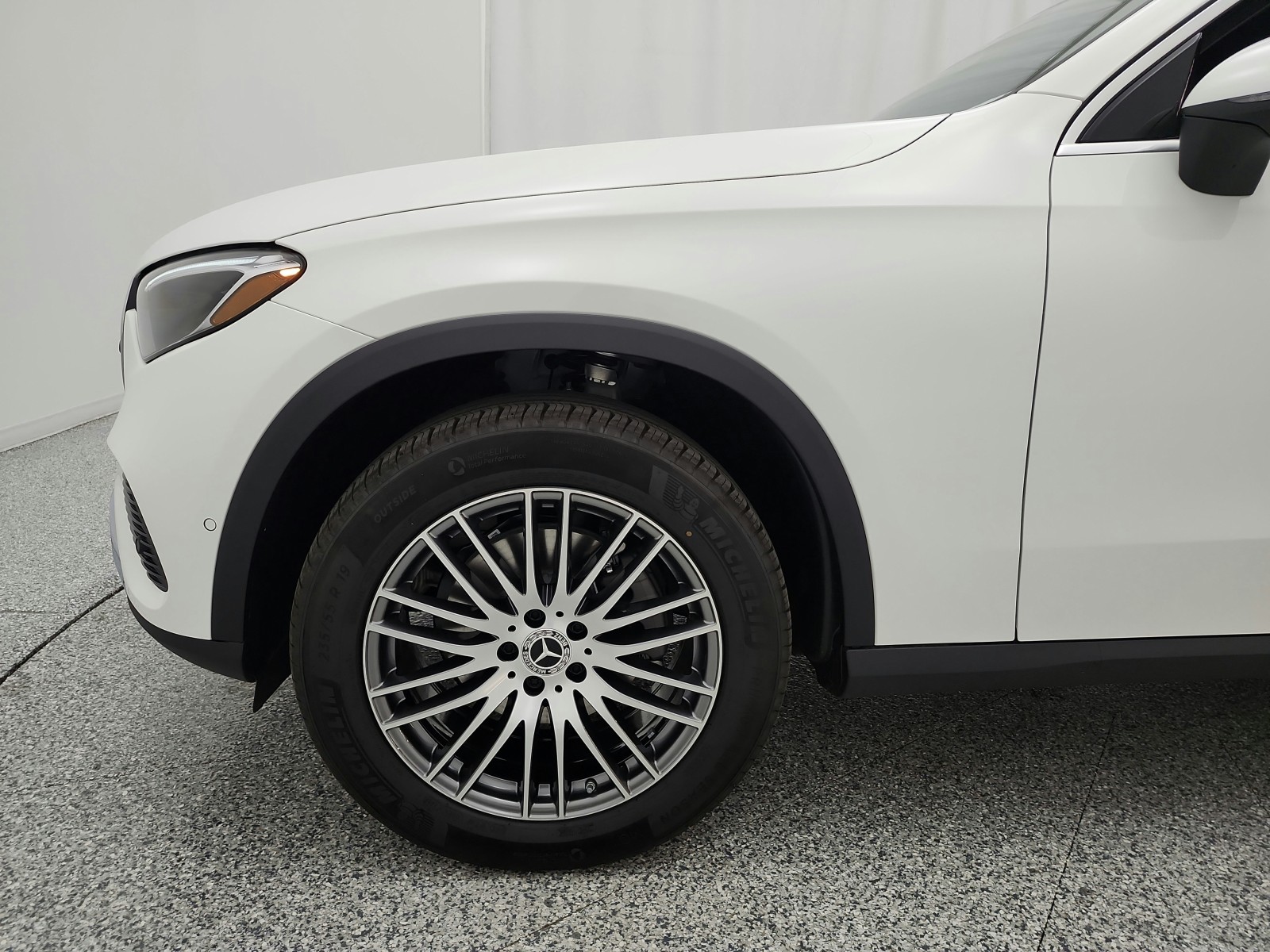 New 2026 Polar White Mercedes-Benz GLC 300 4MATIC® SUV image 13
