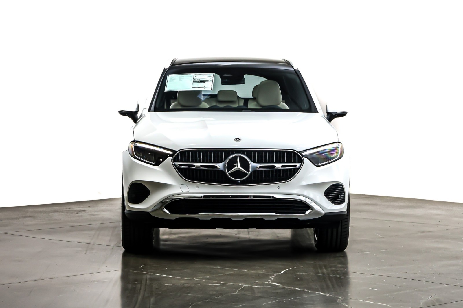 New 2026 Polar White Mercedes-Benz GLC 300 image 2