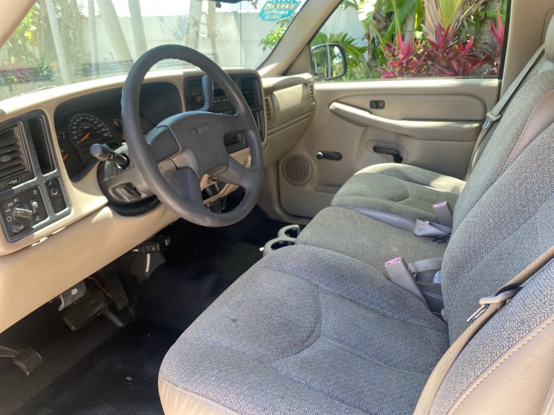 2005 GMC Sierra 1500 LOW MILES 83837 AC NO ACCIDENTS in ,