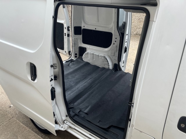 2018 Nissan NV200 Compact Cargo S 21