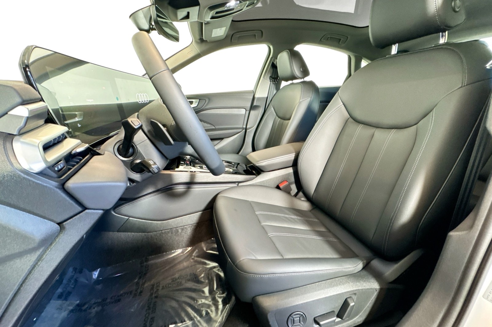 New 2025 Glacier White Metallic Audi Premium 2.0 TFSI quattro image 17