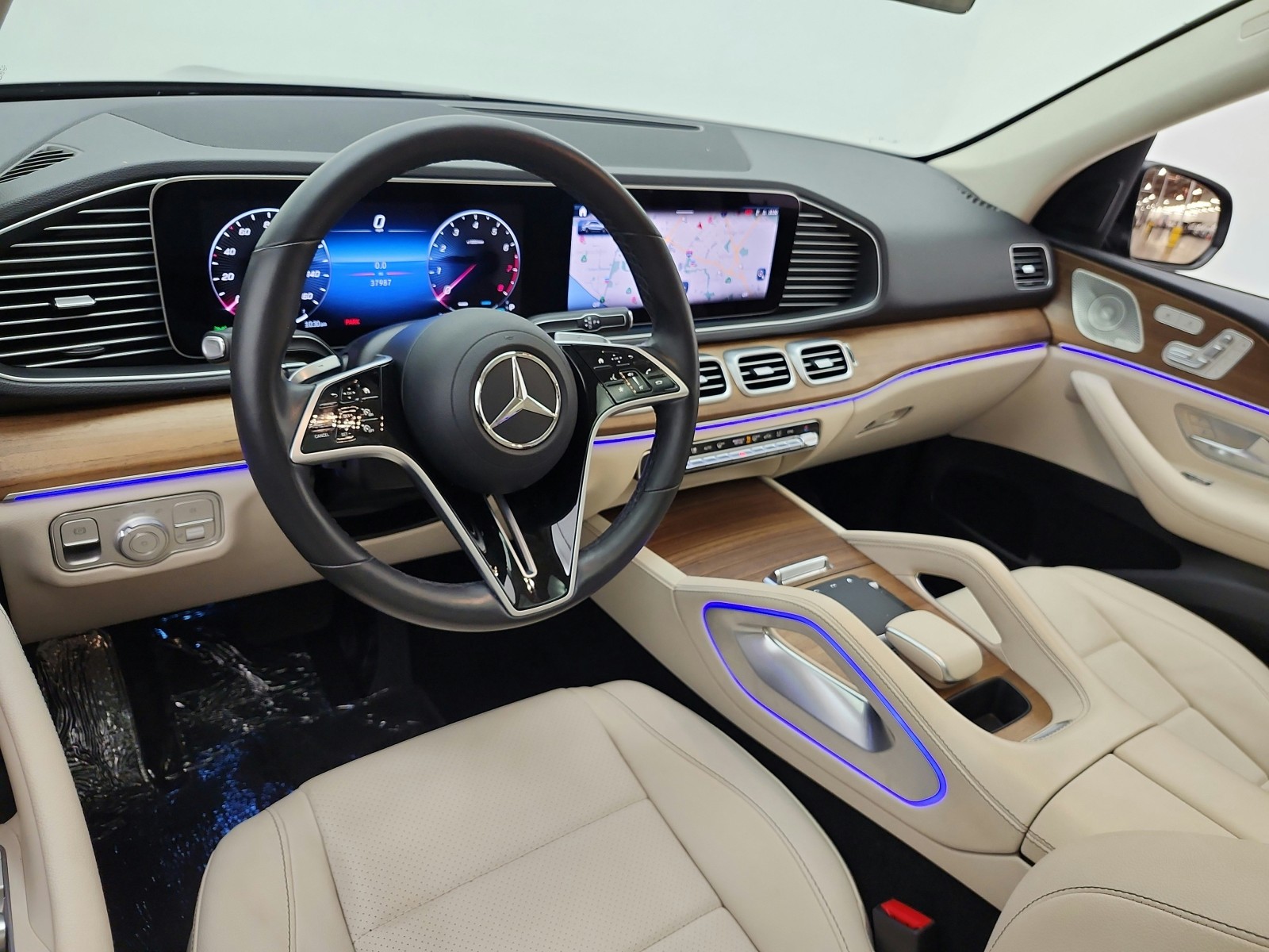 Certified Used 2024 Black Mercedes-Benz GLE 350 4MATIC® SUV image 14