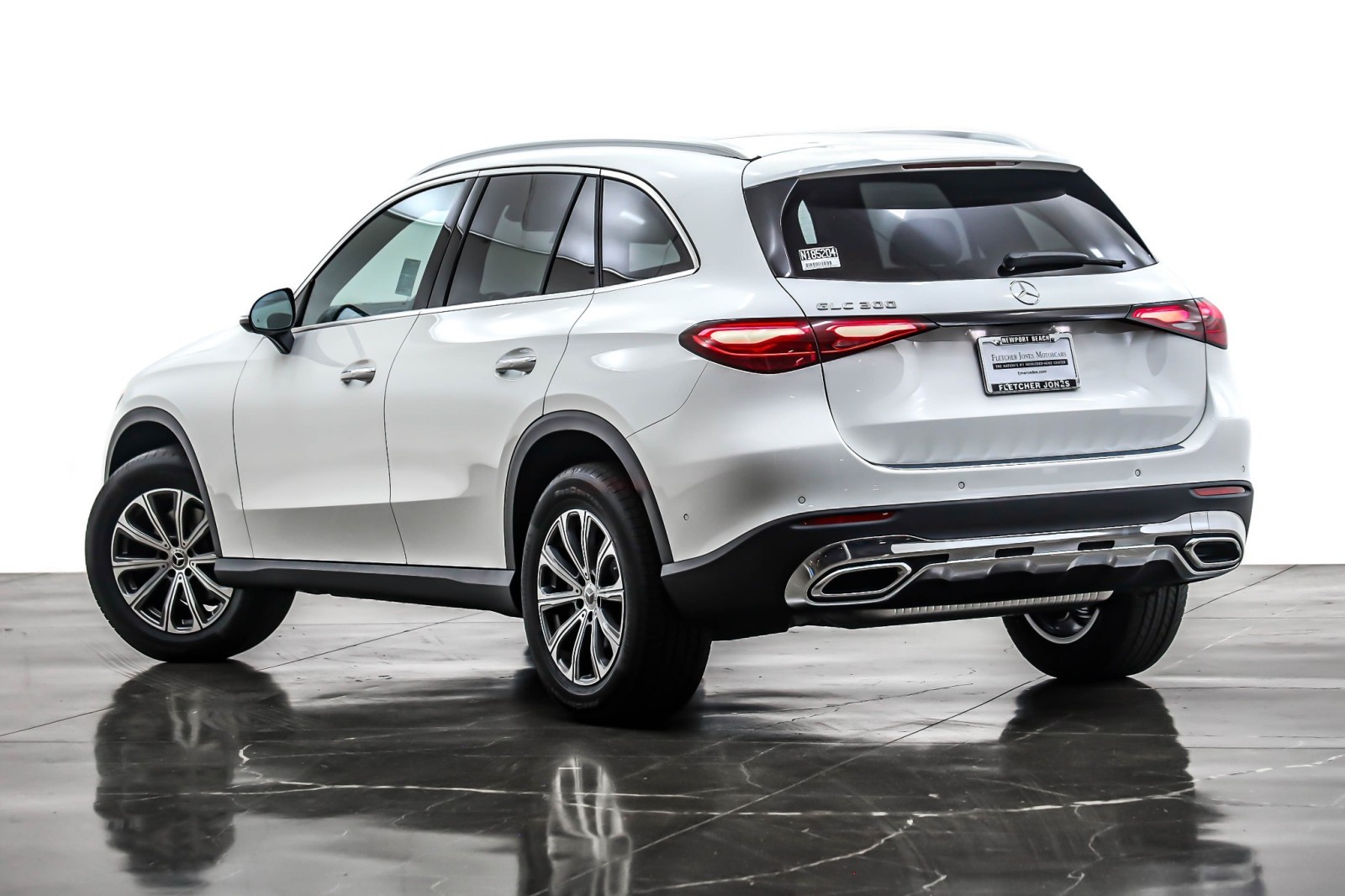 New 2026 Polar White Mercedes-Benz GLC 300 image 11