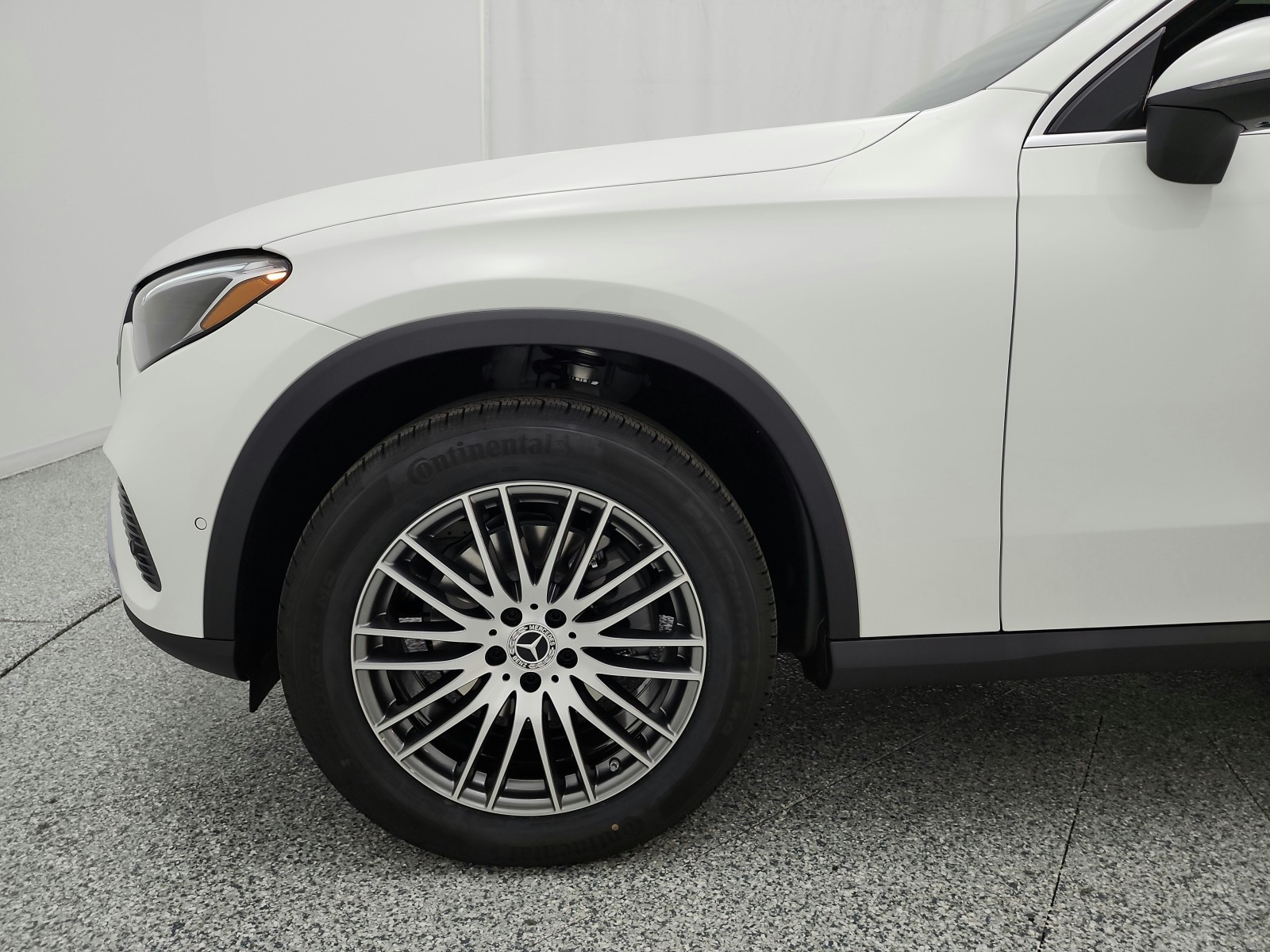 New 2027 Polar White Mercedes-Benz GLC 300 SUV image 13