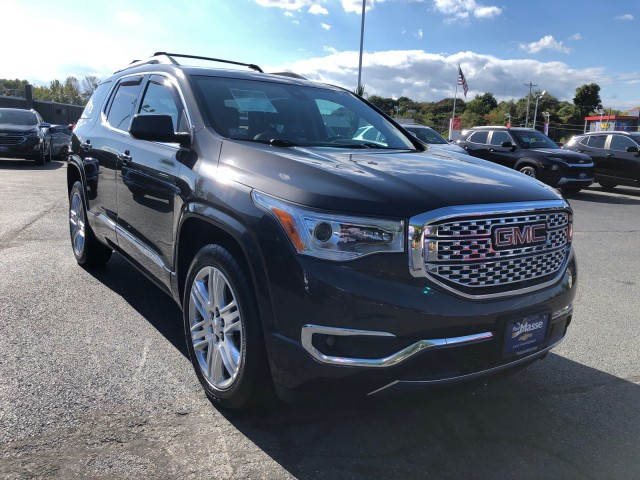 2017 GMC Acadia Denali 2