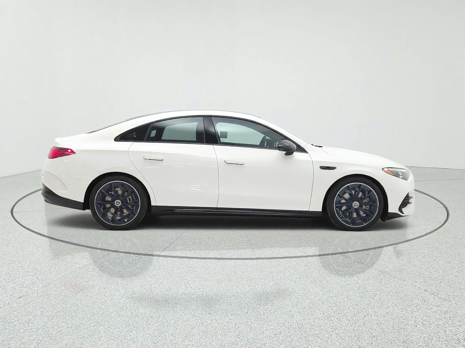 New 2027 Polar White Mercedes-Benz CLA 220 Hybrid FWD image 4