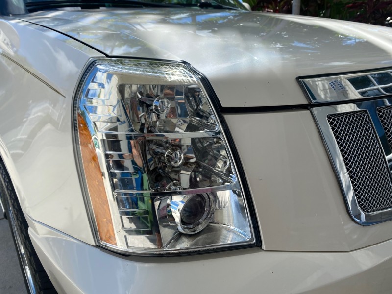 2013 Cadillac Escalade Luxury 1 OWNER LOW MILES 70,251 in ,