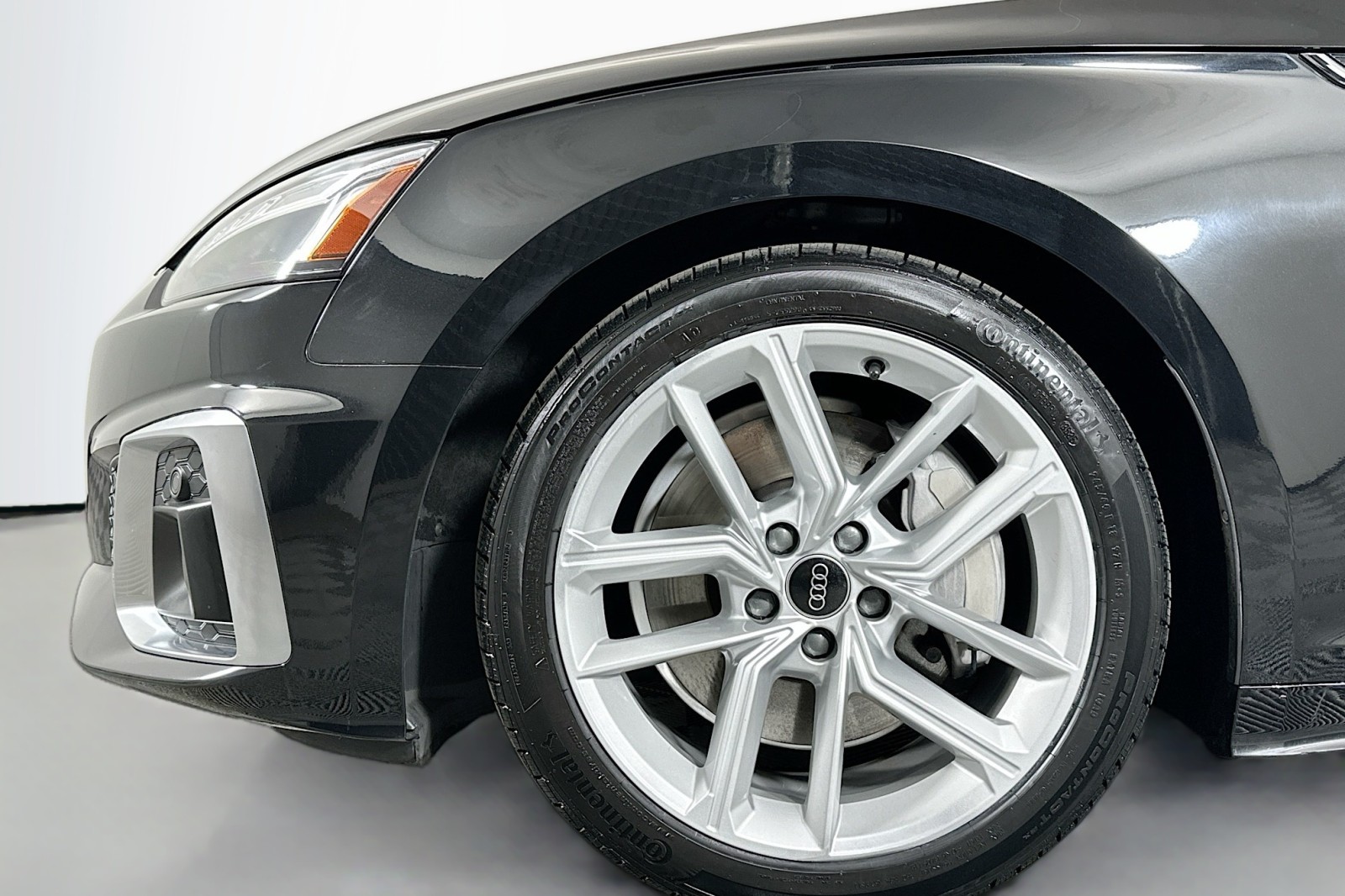 Used 2023 Mythos Black Metallic Audi S line Premium image 12