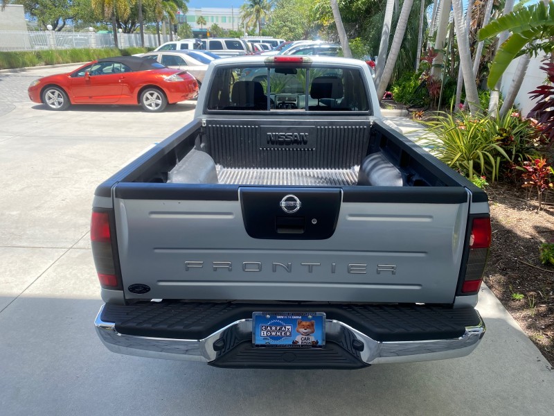 2002 Nissan Frontier 2WD XE XCAB 5 SPD AC 4 CYL in ,