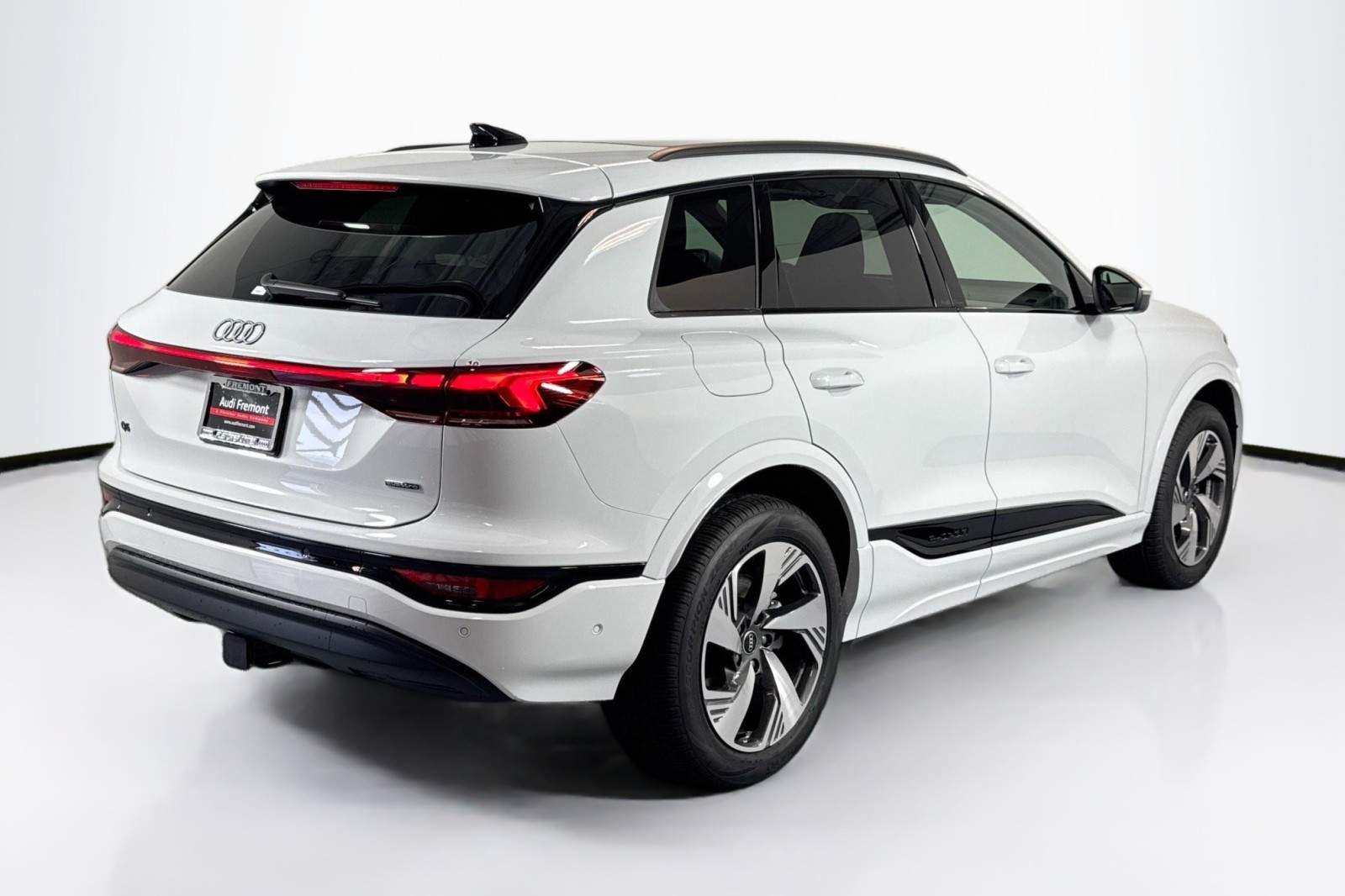 New 2025 Glacier White Metallic Audi Premium Plus quattro image 5