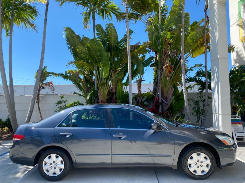 2004 Honda Accord Sdn LX LOW MILES 68,079 in , 