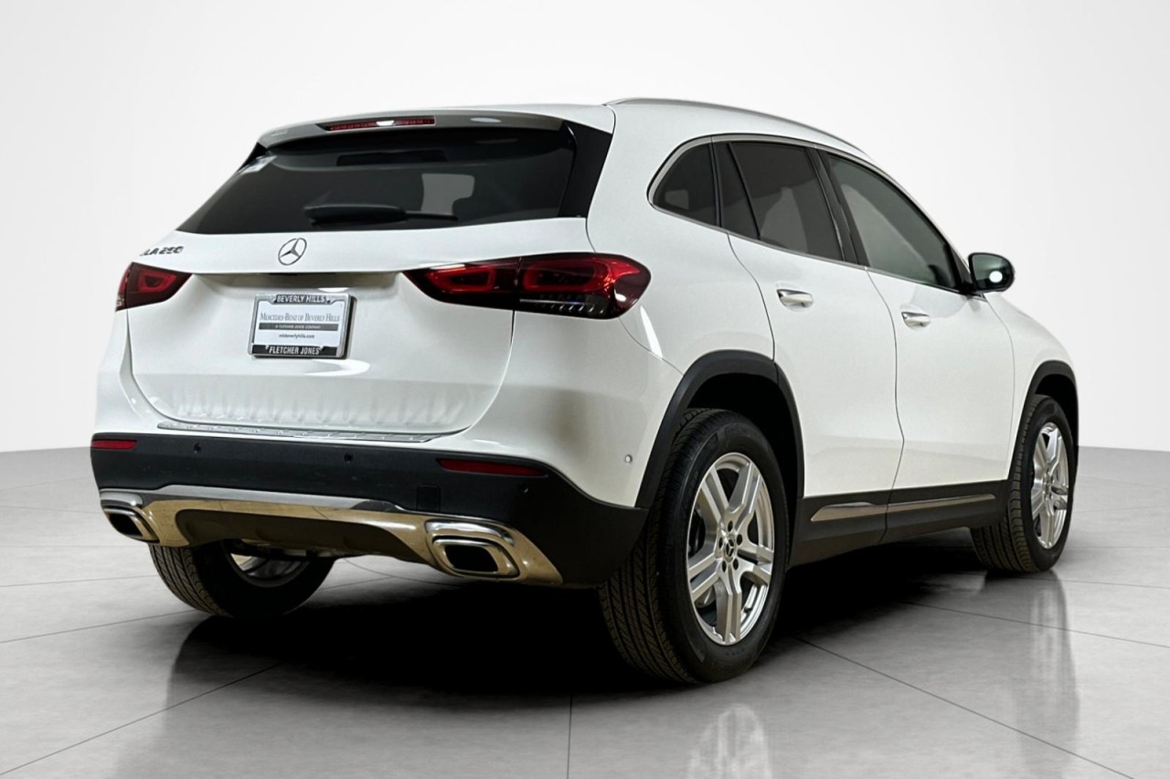 Used 2023 Polar White Mercedes-Benz GLA 250 image 5