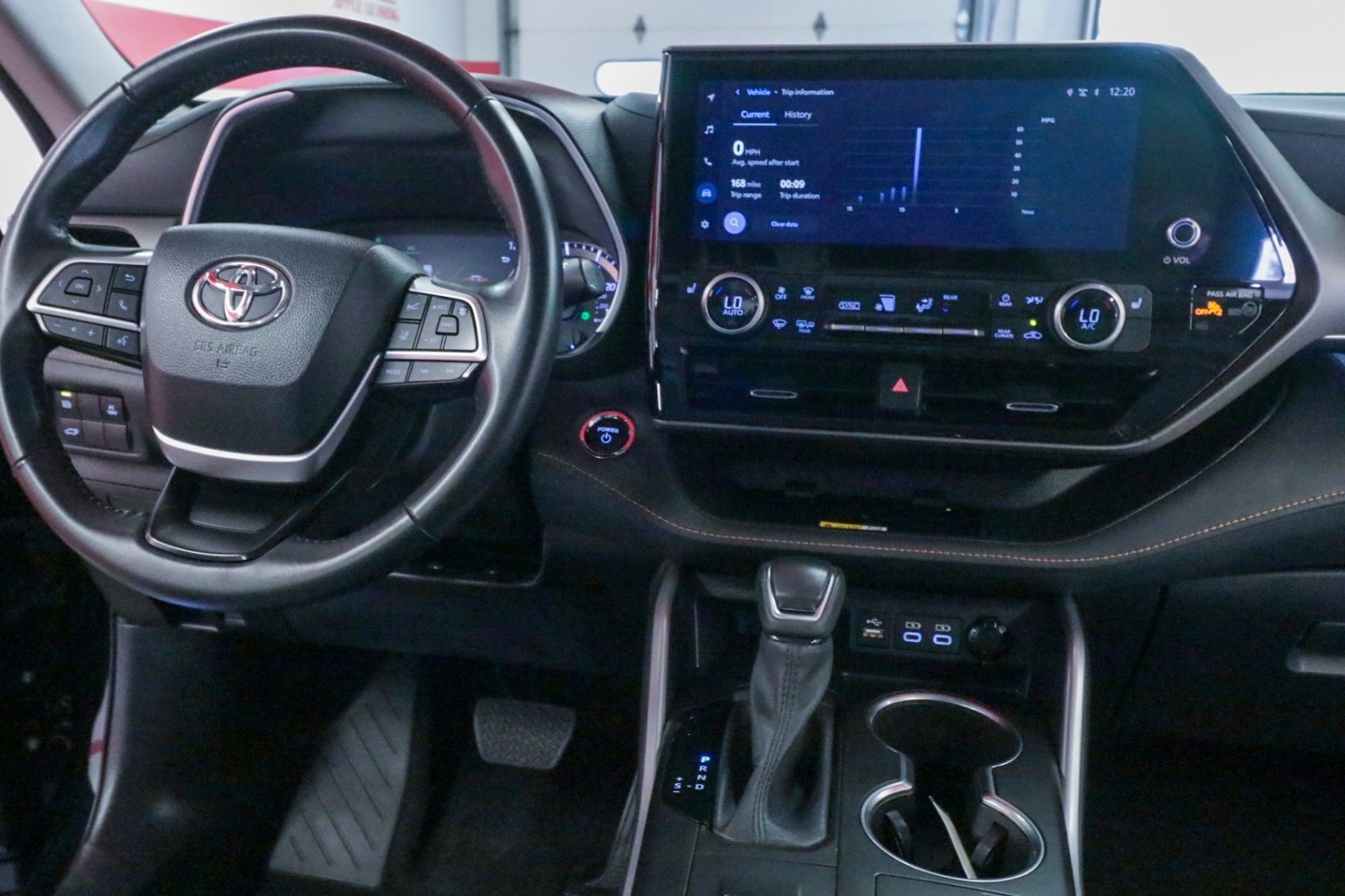 Used Car 2023 Toyota Highlander  Hybrid Bronze Edition For Sale Under $40,000 In Austin, Texas