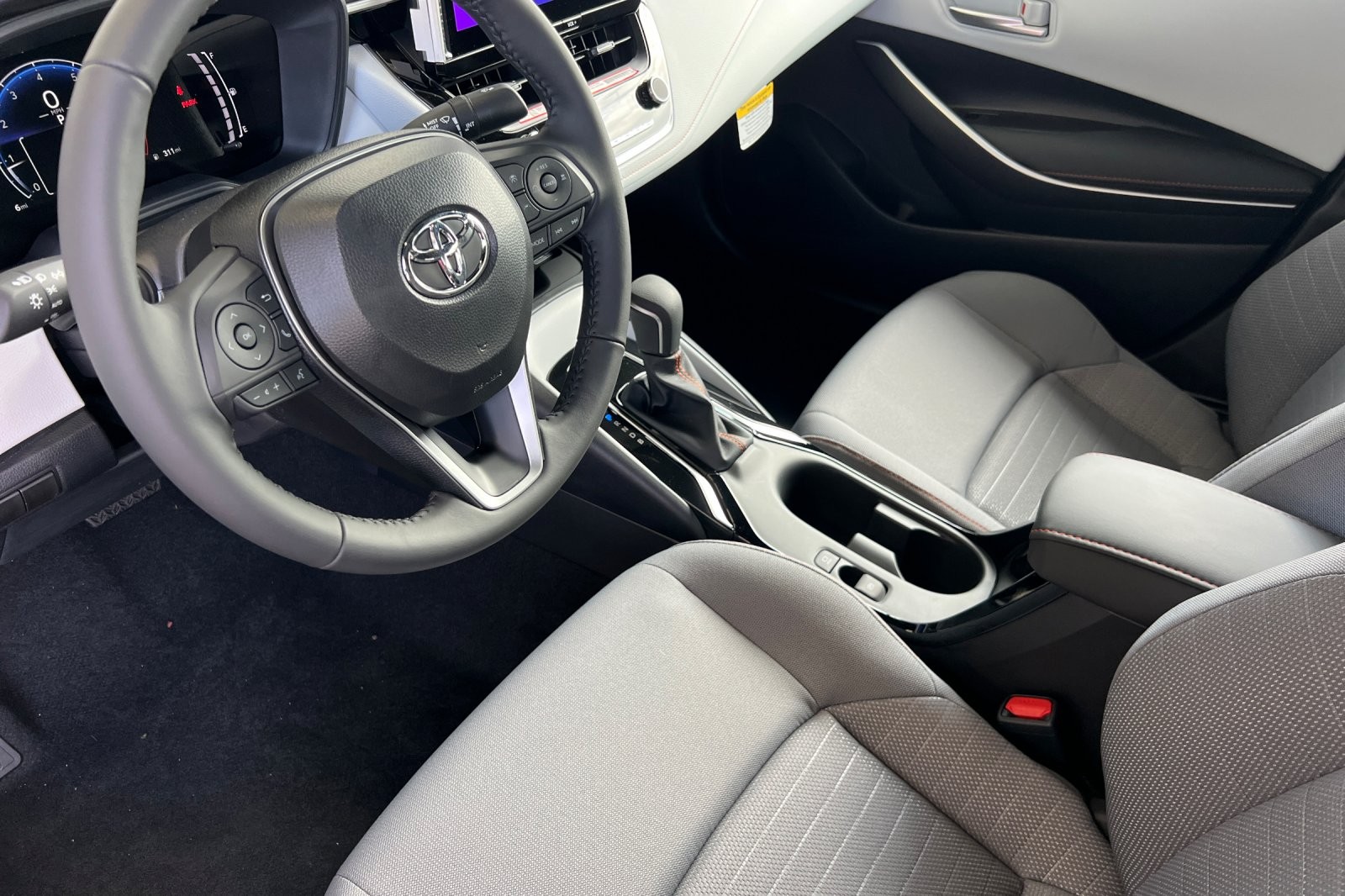2025 Toyota Corolla SE photo 7