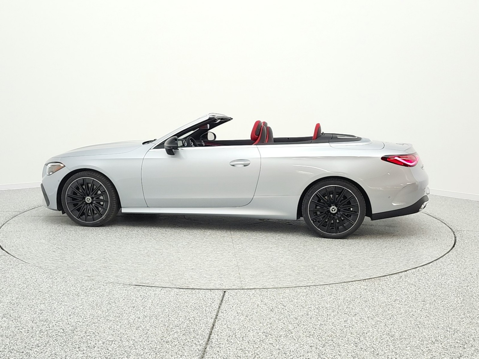 New 2026 Cirrus Silver Metallic Mercedes-Benz CLE 450 image 8