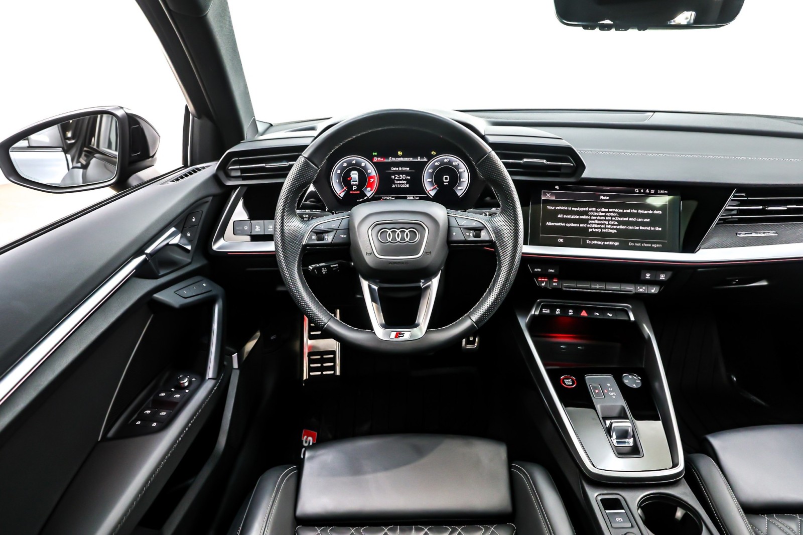 Used 2024 Daytona Gray Pearl Effect Audi Premium Plus 2.0 TFSI quattro image 6