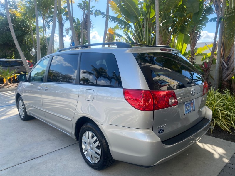 2010 Toyota Sienna LE LOW MILES 41,871 1 OWNER 7 PASSENGER in , 