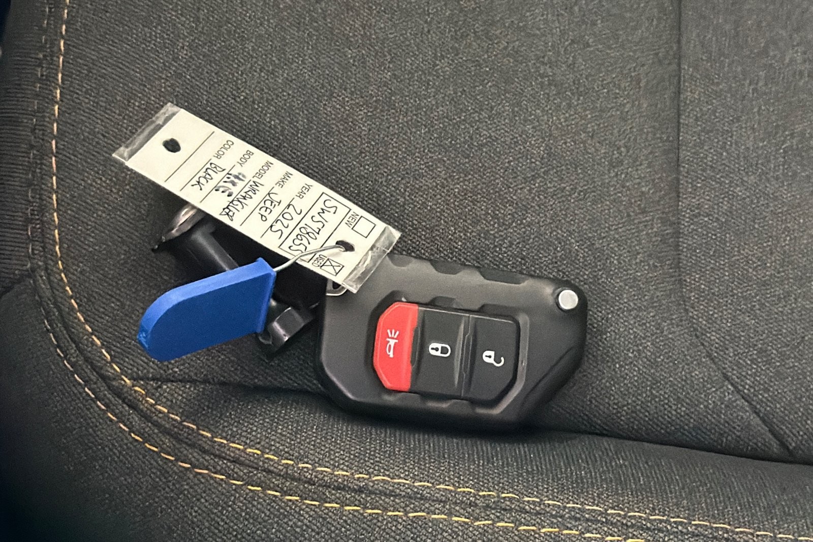 Used 2025 BLACK CLEAR COAT Jeep Sport S 4x4 image 24