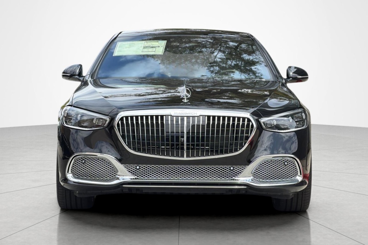 Used 2026 Obsidian Black Metallic Mercedes-Benz Maybach S 680 image 8