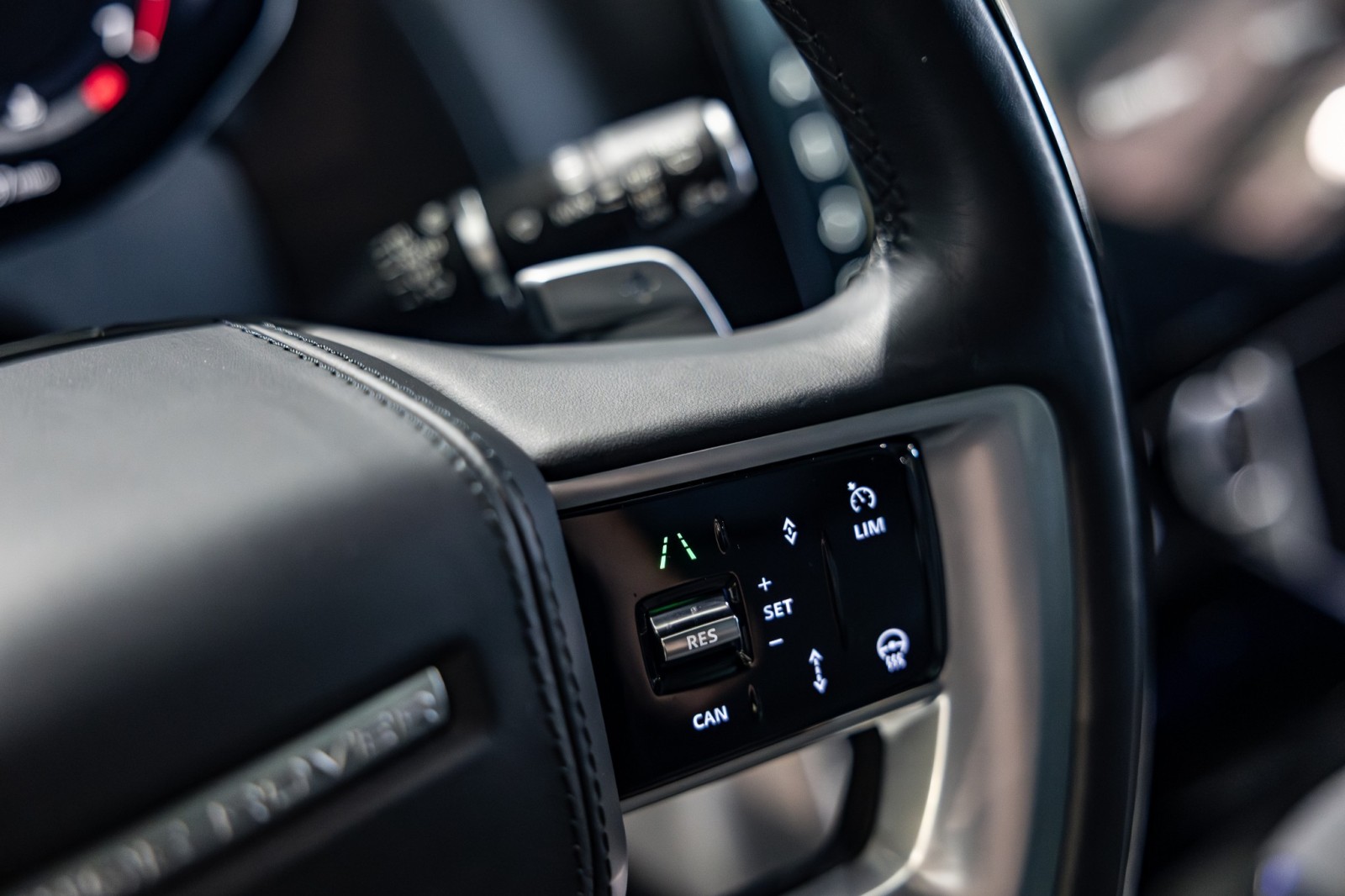 Used Car 2023 Land Rover Range Rover  Se - $140,310 Msrp - 23 Inch Wheels - Black Contrast Roof - One Owner For Sale Under $120,000 In Boerne, Texas