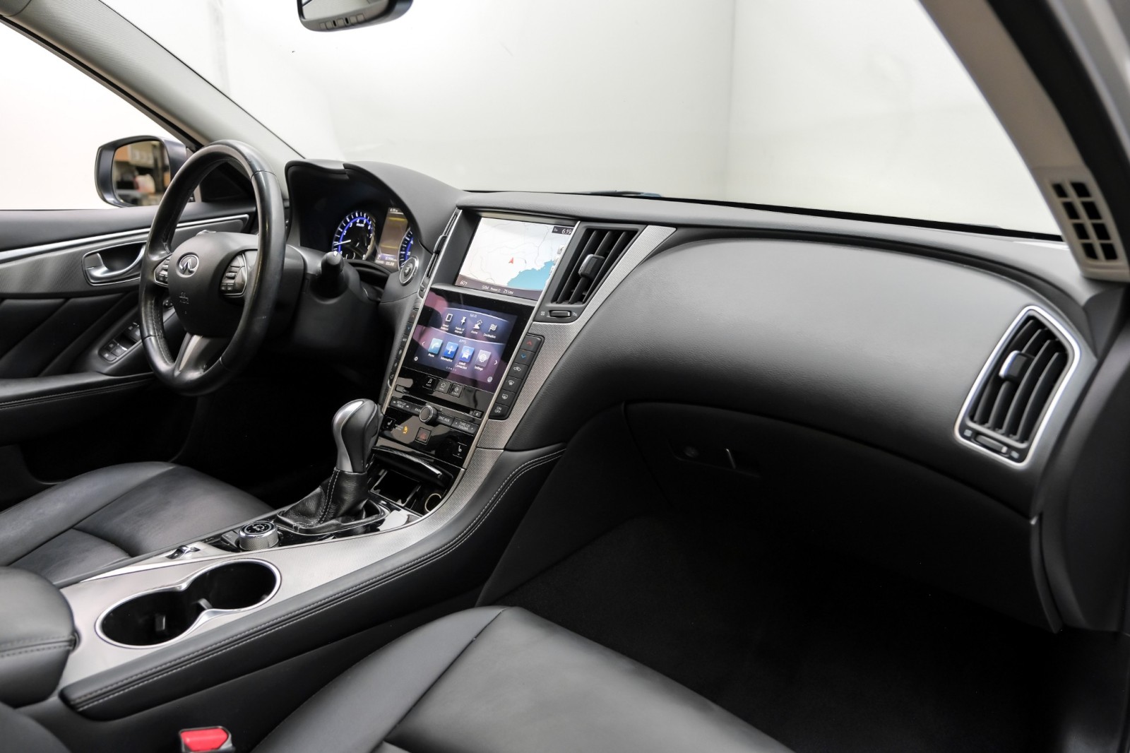 2015 INFINITI Q50 Premium Navigation CargoPkg 15