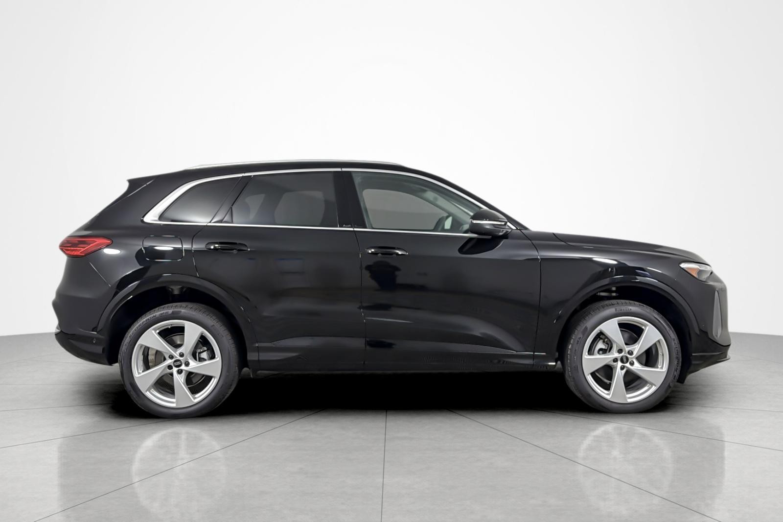 New 2025 Mythos Black Metallic Audi Premium Plus 2.0 TFSI quattro image 7