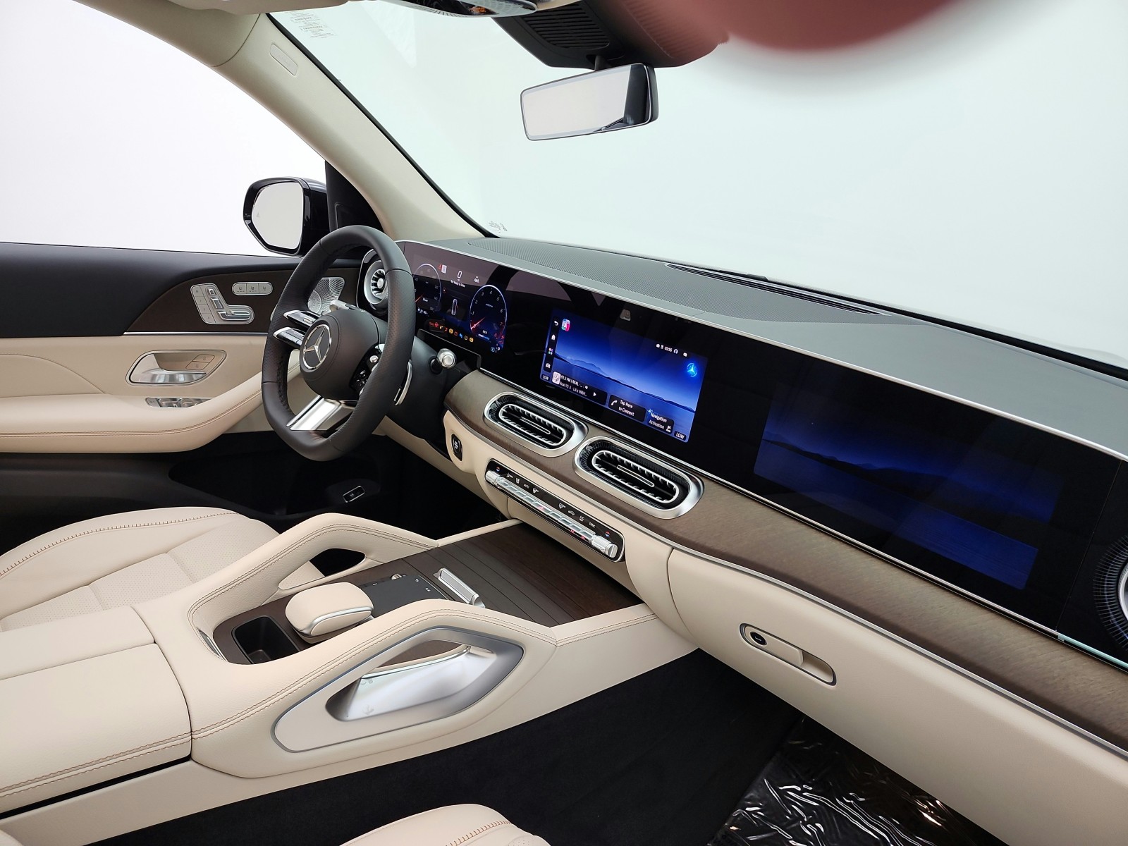 New 2027 Black Mercedes-Benz GLE 450 4MATIC® SUV image 14