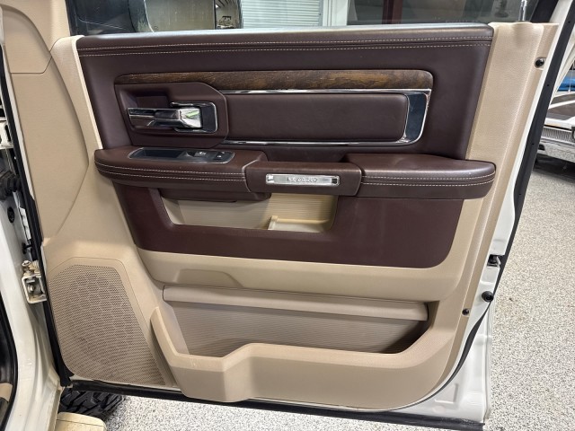 2017 Ram 3500 Laramie Longhorn 4WD Cummins MegaCab in ,