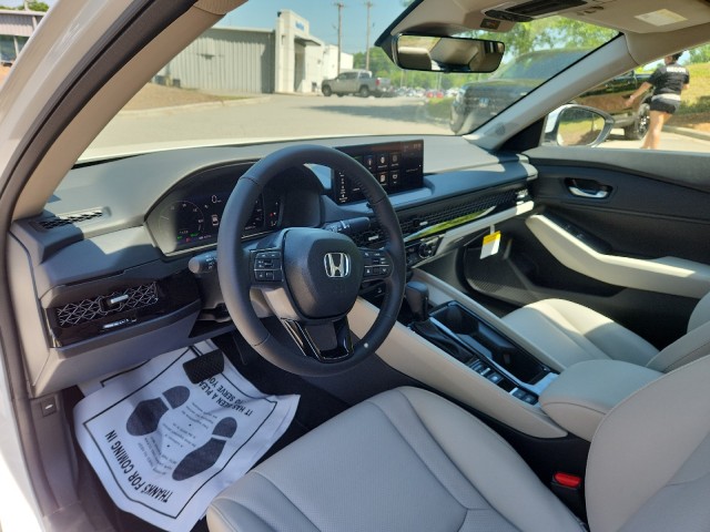 HondaAccord Hybrid16