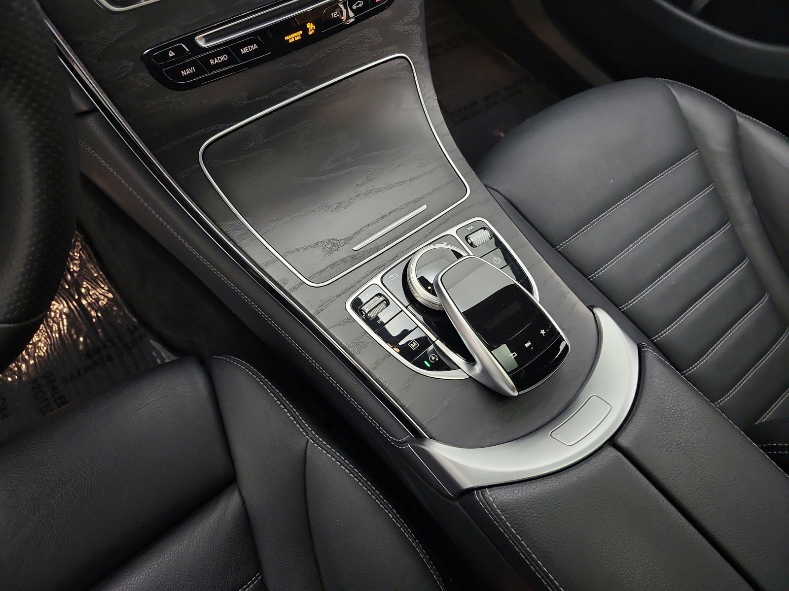 Used 2018 Polar White Mercedes-Benz GLC 300 4MATIC® Coupe image 26