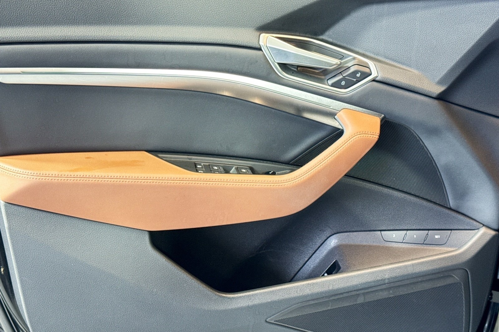 Used 2022 Mythos Black Metallic Audi S line Premium image 16