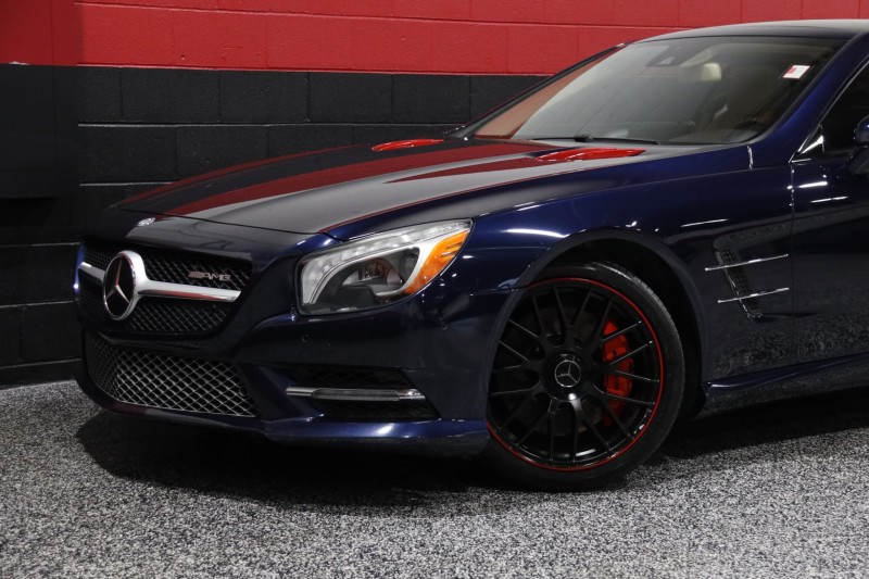 2013 Mercedes-Benz SL 550 AMG Sport 2dr Roadster in , 