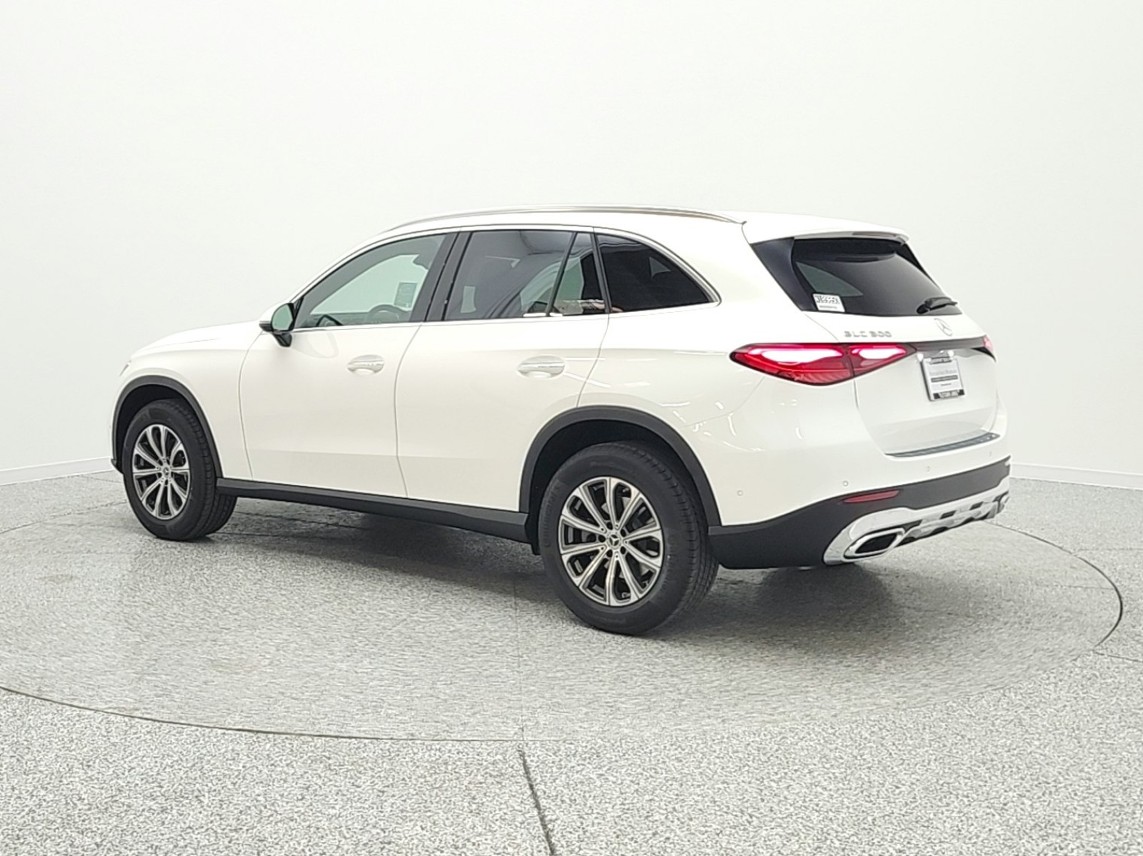 New 2026 Polar White Mercedes-Benz GLC 300 image 7