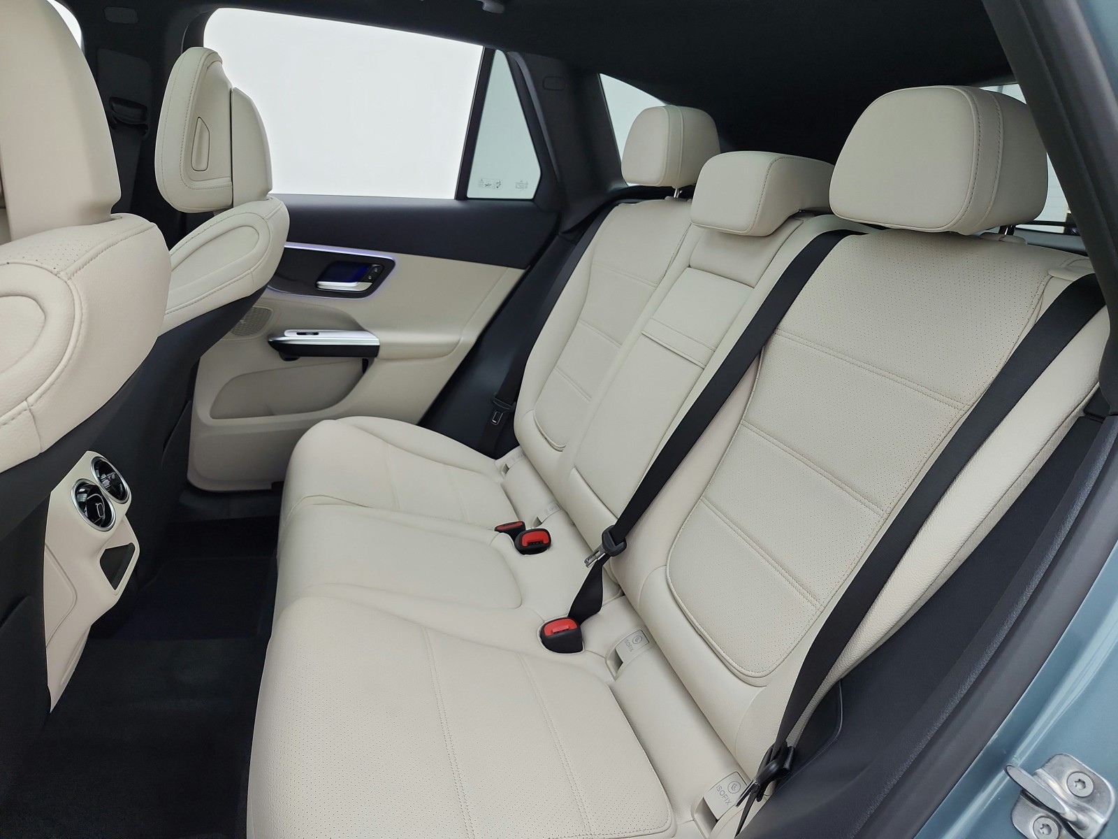 New 2026 Verde Silver Metallic Mercedes-Benz GLC 300 image 10