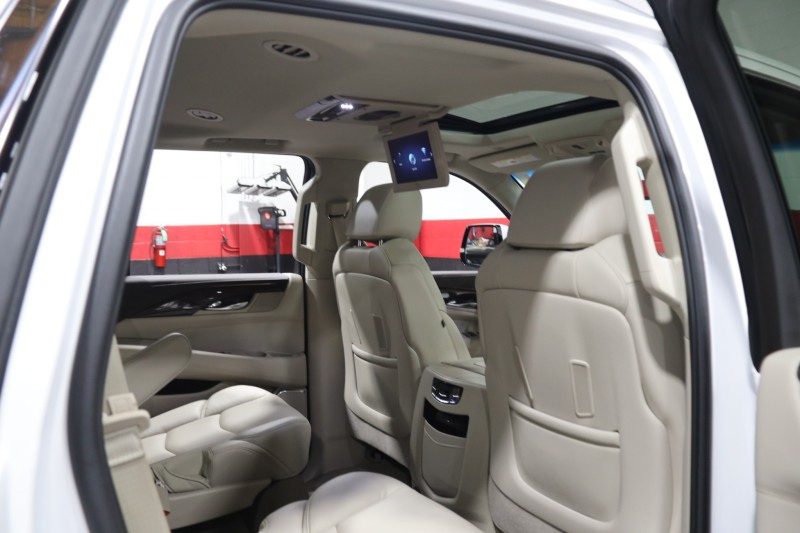 2017 Cadillac Escalade Premium Luxury 4WD 4dr Suv in , 